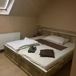 Abszolút és Panzió