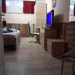 Abszolút és Panzió Szálloda