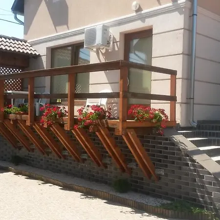 Abszolut Es Panzio Nyirbator