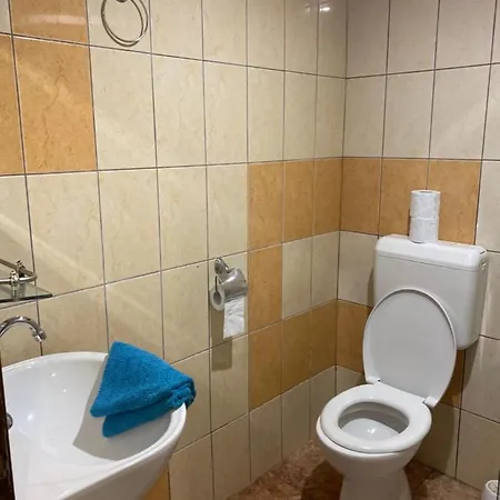 Abszolut Es Panzio Nyirbator