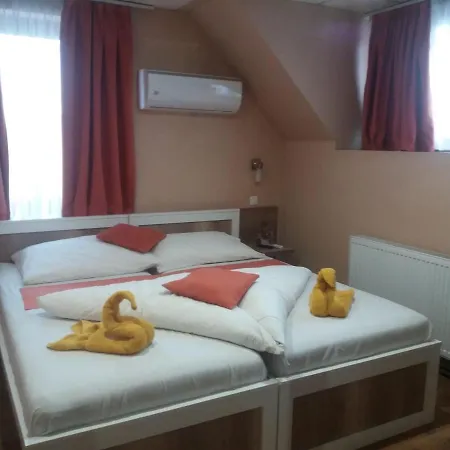 Abszolut Es Panzio 3* Nyirbator