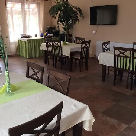 Abszolut Es Panzio 3* Nyirbator