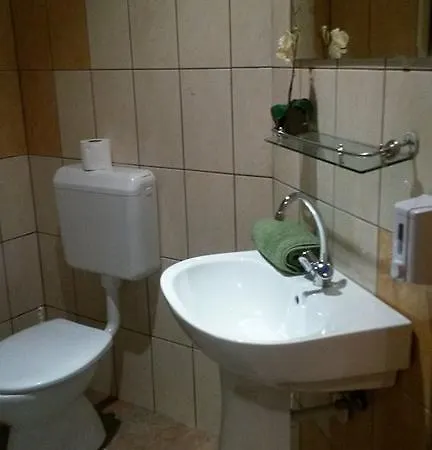 Abszolut Panzio 3*