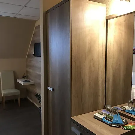 Abszolut Es Panzio