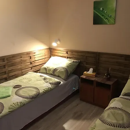 Abszolut Es Panzio Hotel Nyirbator