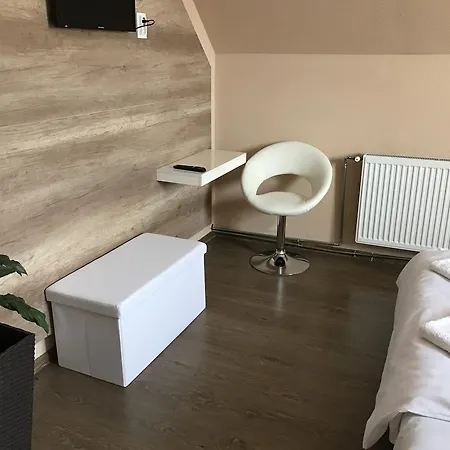 Hotel Abszolut Es Panzio 3*