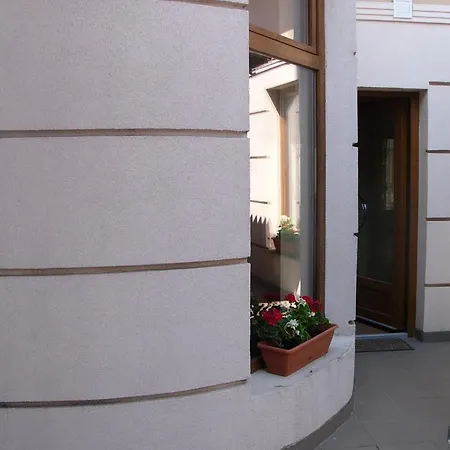 Hotel Abszolut Es Panzio