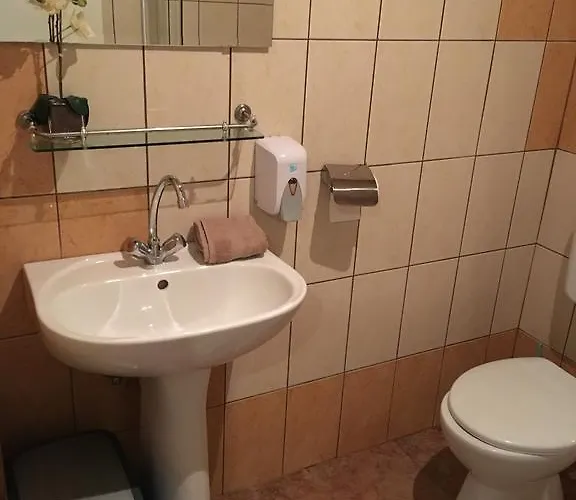 Hotel Abszolut Es Panzio