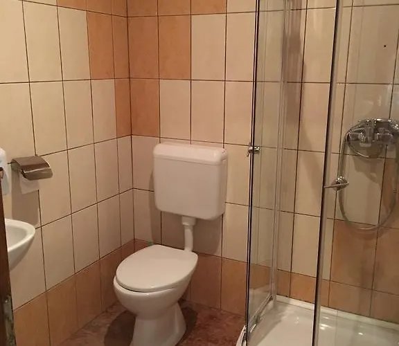 Hotel Abszolut Es Panzio 3*