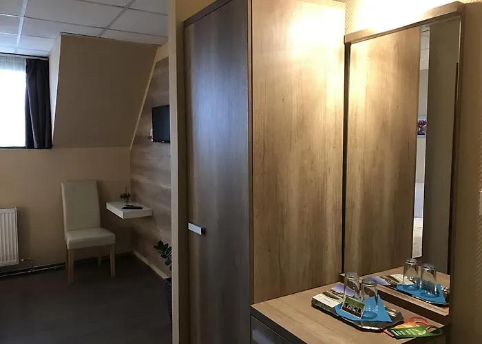 Abszolut Es Panzio