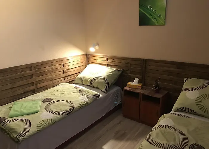 Abszolut Es Panzio Hotel Nyírbátor